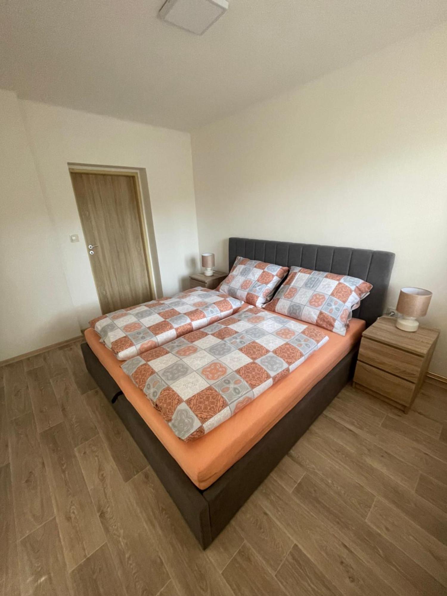Apartmany Ferie Decin Luaran gambar